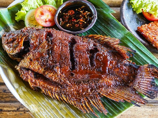 GN Seafood Lesehan: Coastal Flavors That Captivate Jeruklegi